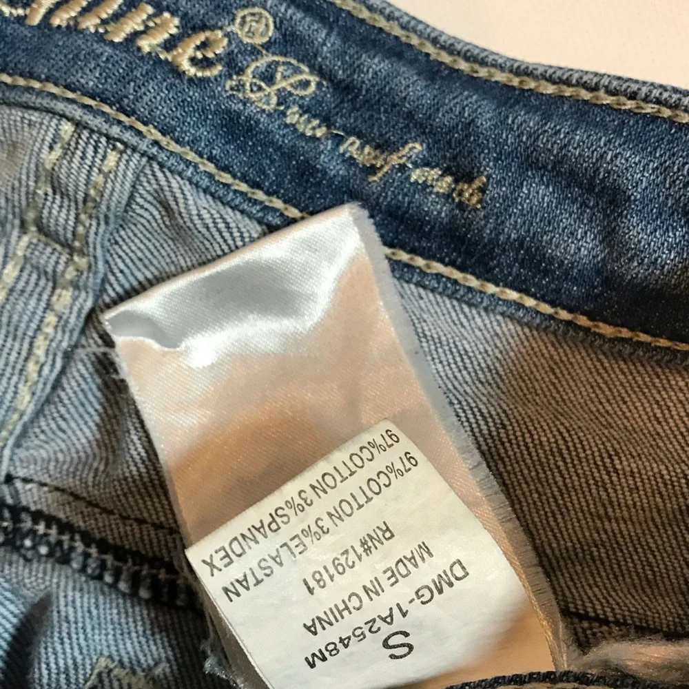 Distressed Shorts - Picture 6 of 17